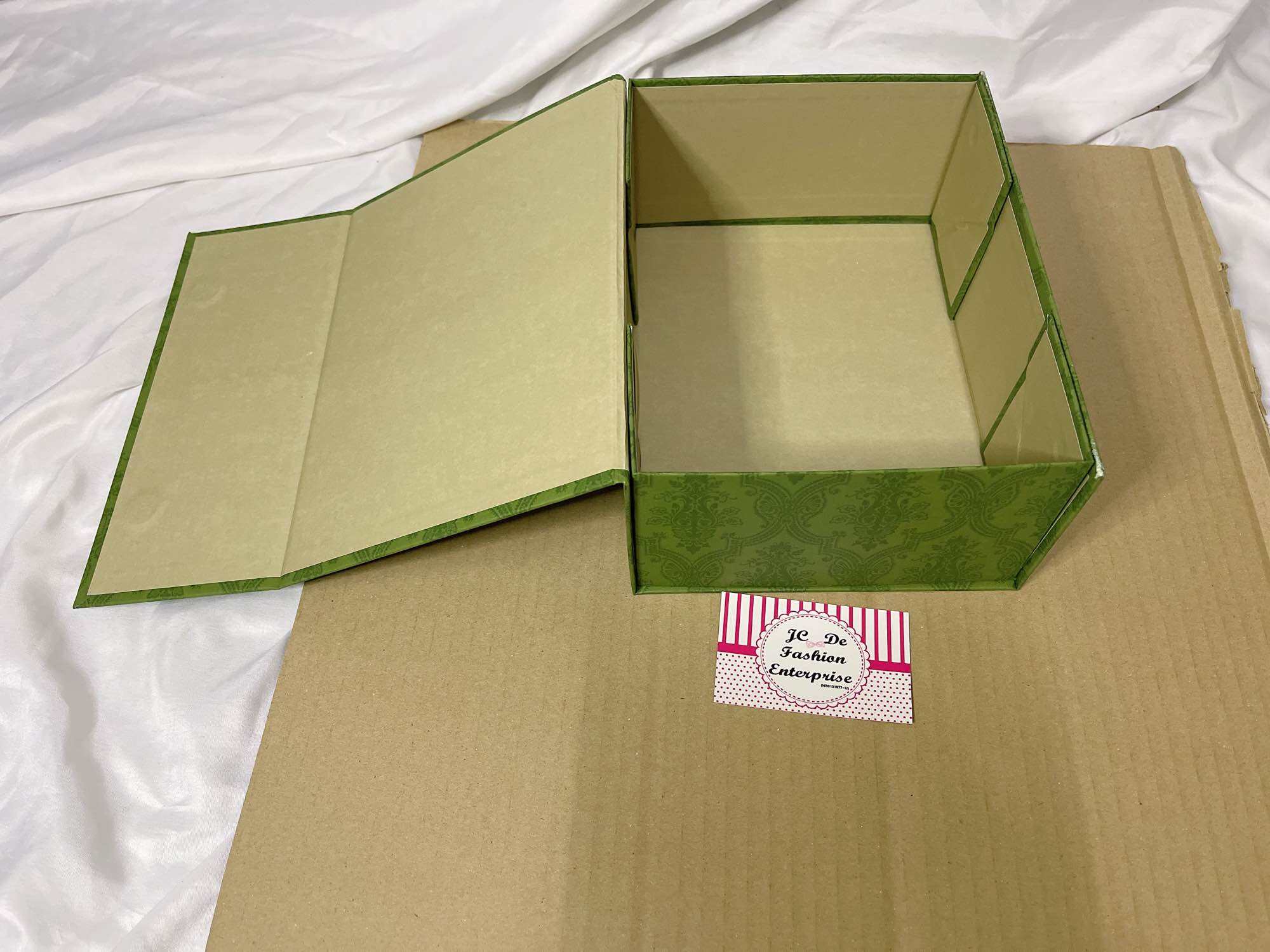 GG 2022 gift box luxury 古奇专柜同款包装吸铁盒. 