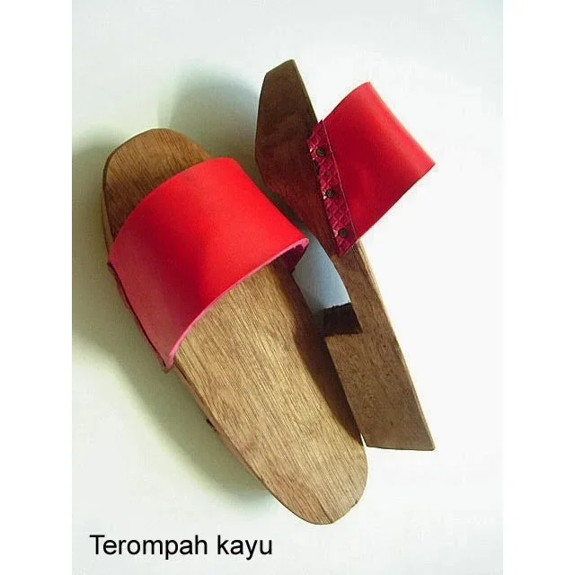 Terompah Kayu Tradisional / Wood Shoe / Kasut Kayu / Wood Clog