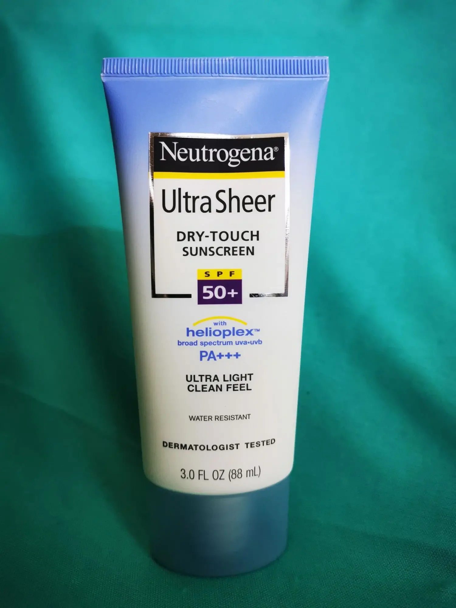 Neutrogena Ultra Sheer Dry-Touch Sunscreen SPF 50+ 88ml Dermatologist Tested Exp 14/07/2022
