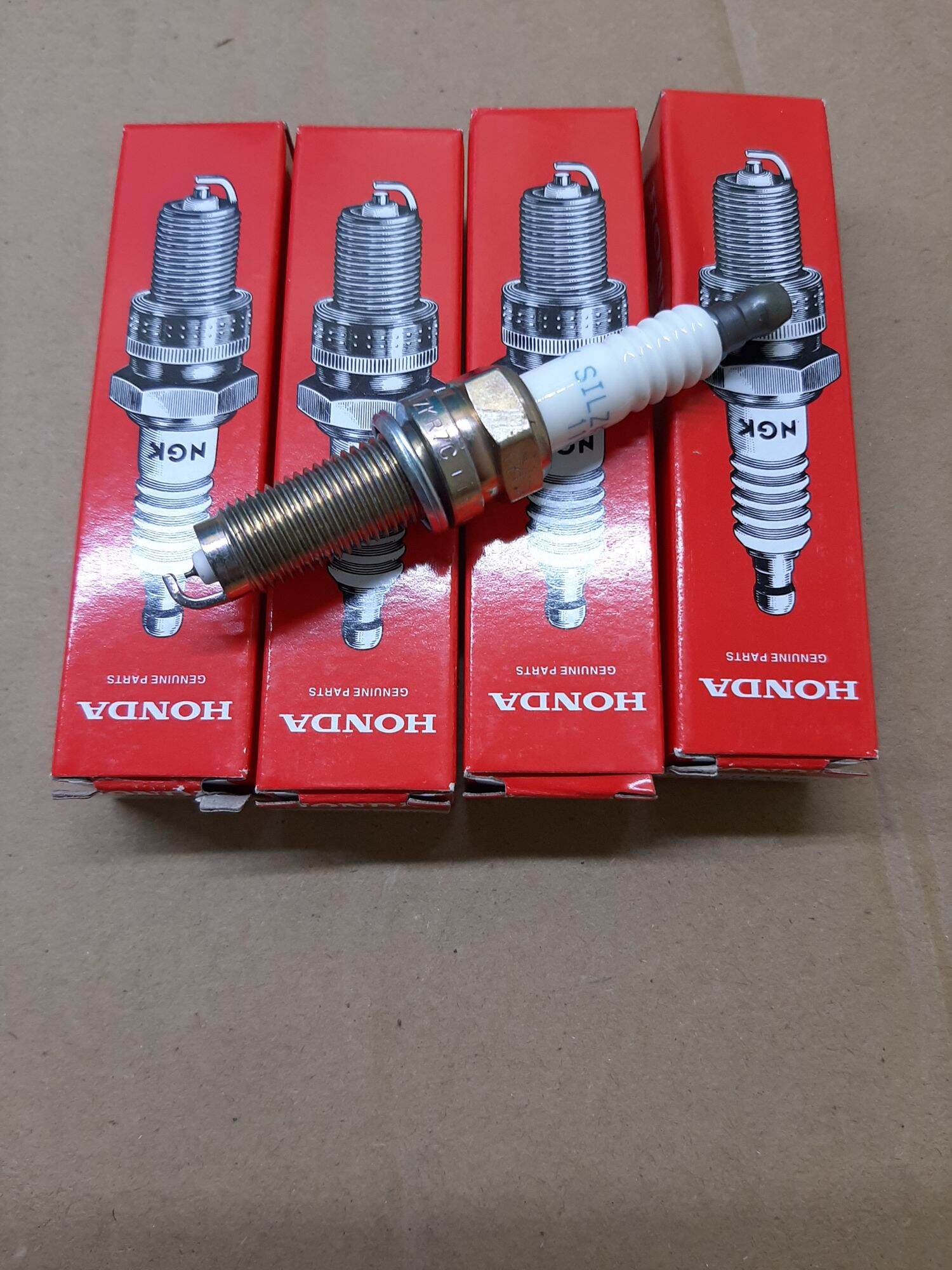 Honda NGK Iridium Spark Plugs 12290R1AH01 SILZKR7C11S HRV 1.8 / Civic