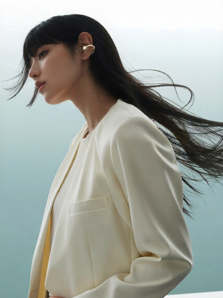 Bizoe | Bone Conduction Bluetooth Wireless Ear Clip Open Ear Headphones