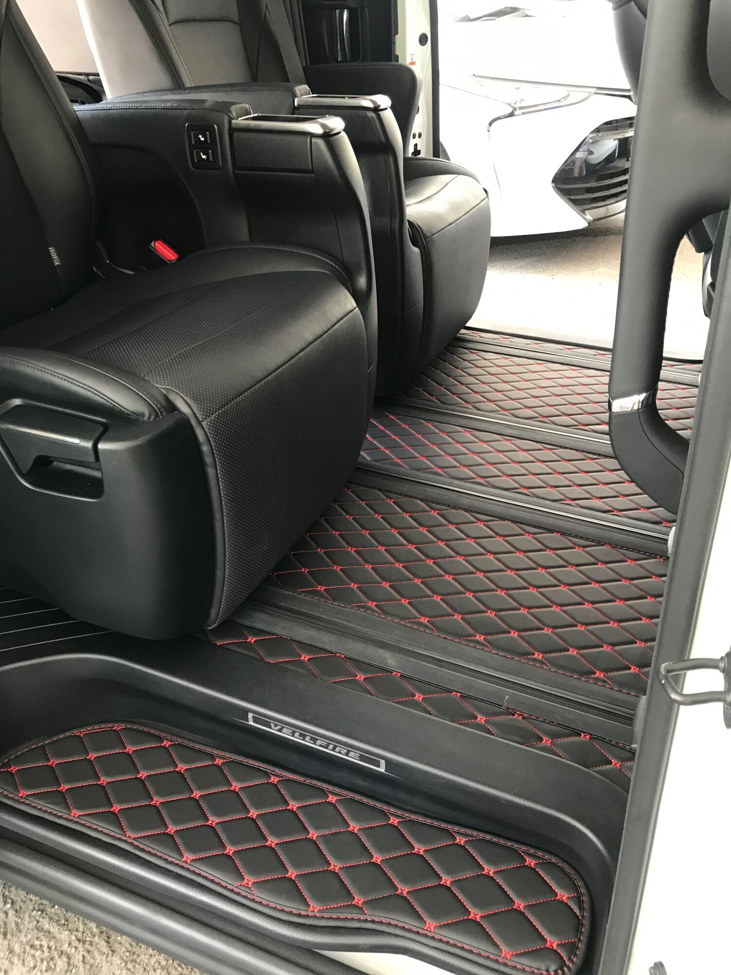 Buy Car Carpet Mat Toyota Vellfire online
