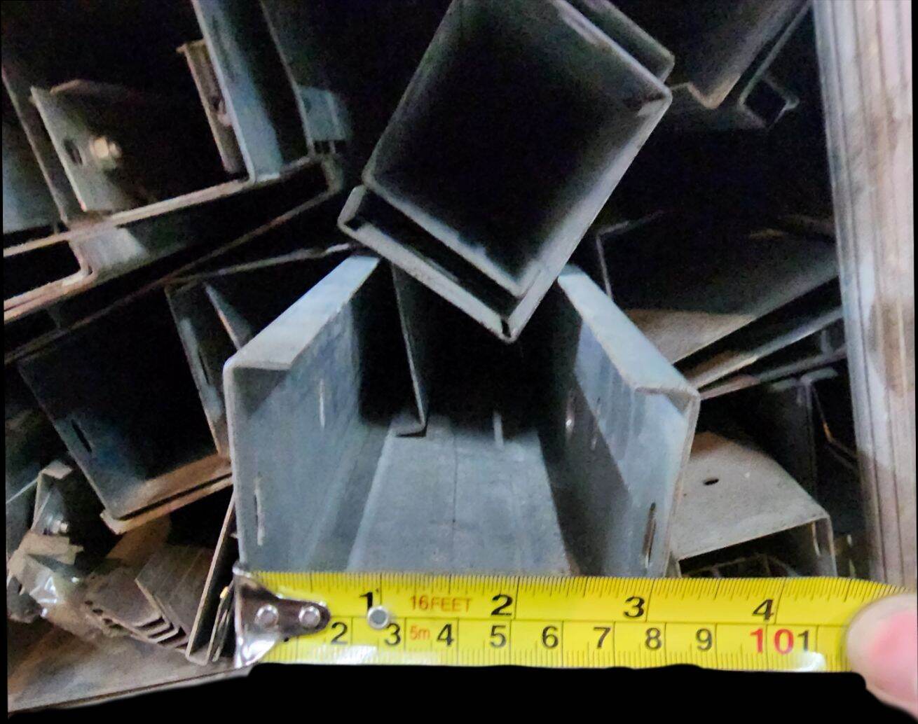 electrical-metal-trunking-cable-trunking-wiring-trunking-new