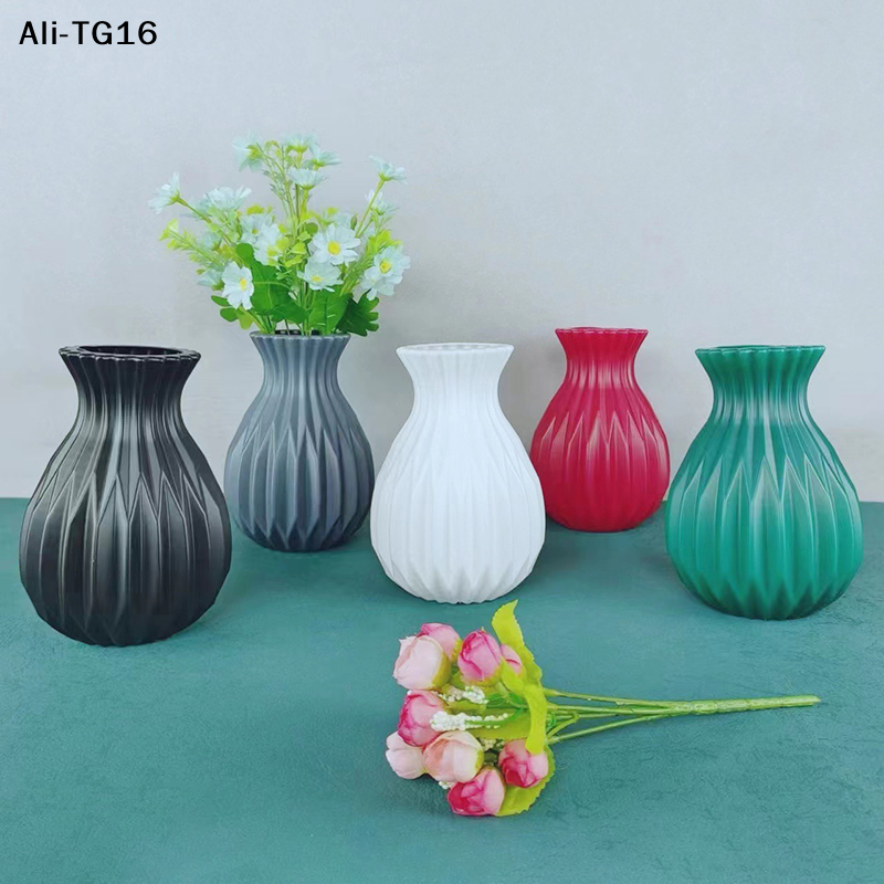 Decorative Ceramic Plastic Vase For Floral Arrangements At Home_voghion.com
