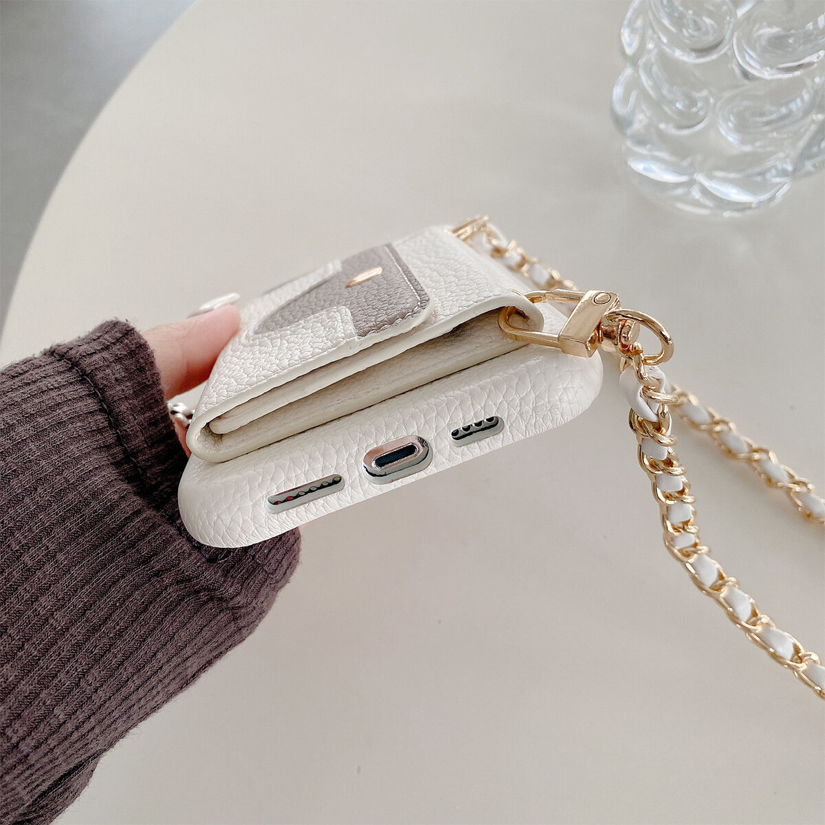 Luxury Wallet Phone Case With Metal Chain And Mirror For Iphone_voghion.com