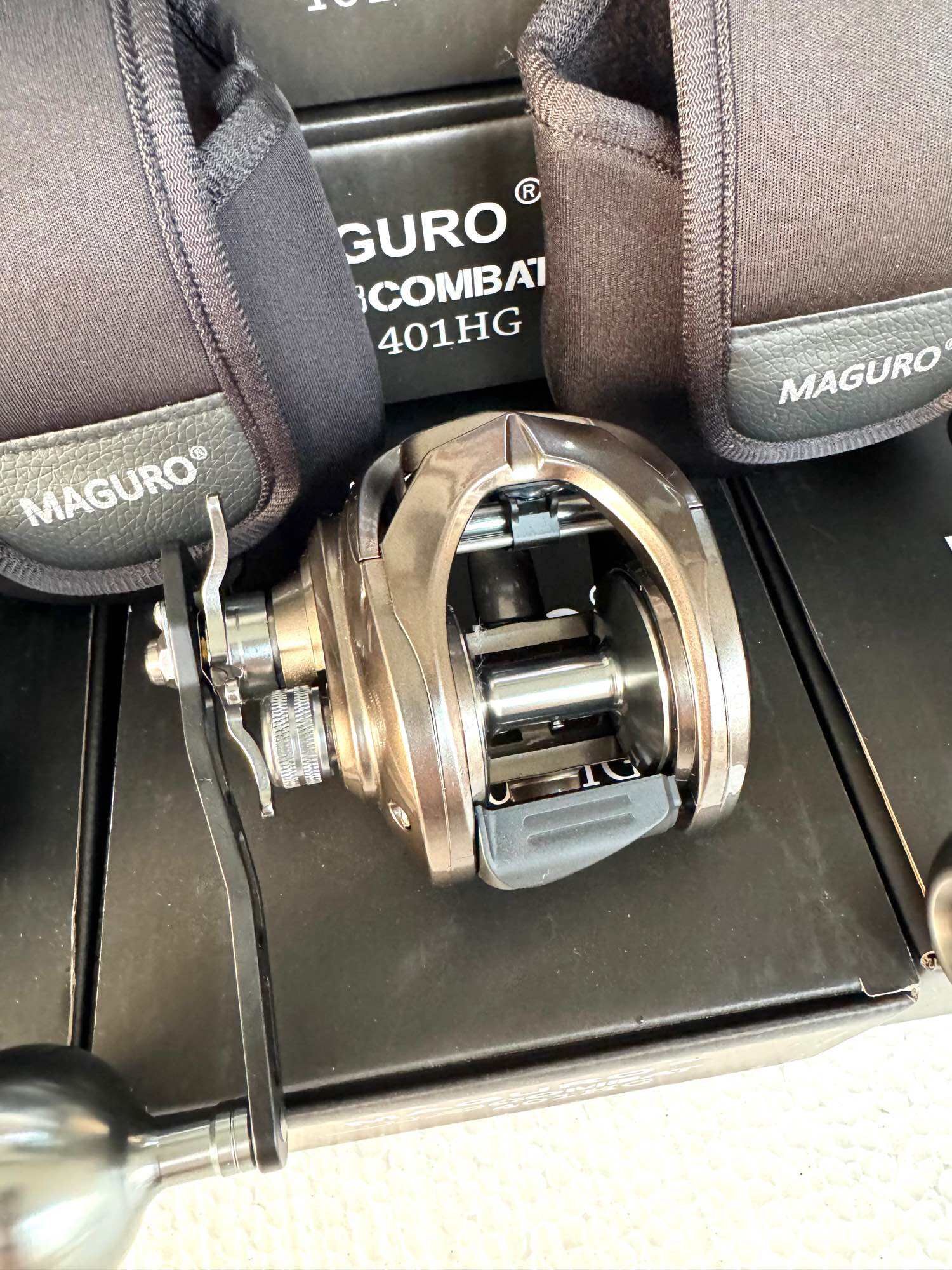 Maguro Jig Combat 401HG Sw Casting Reel（Drag Clicker Sound）. 