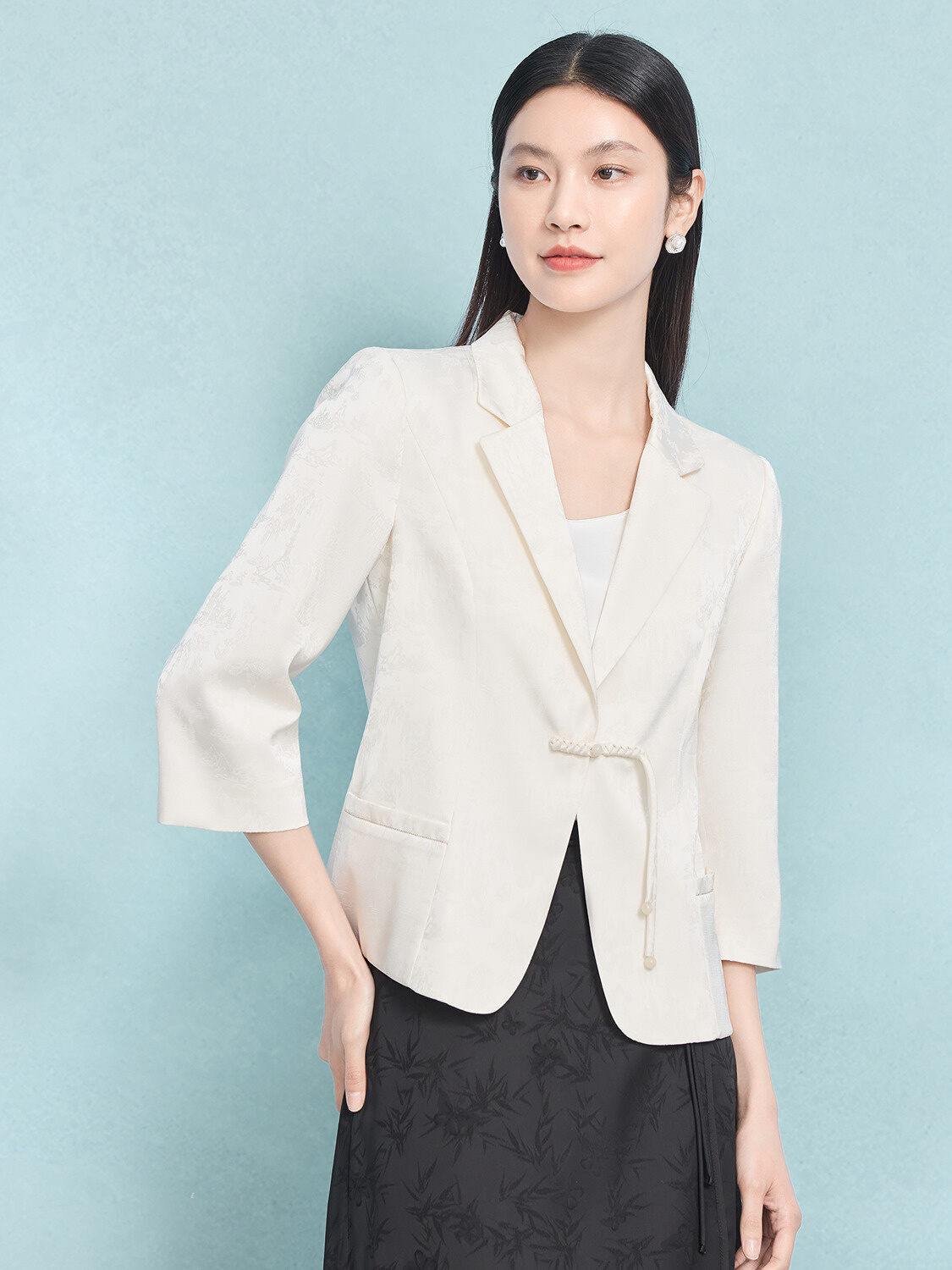 White Dark Embroidered Button Waistcoat Women's Suit Jacket New Chinese Style Spring 2025 Fashion Commute Straight Cut Harga  791 Ringgit*Penghantaran Percuma