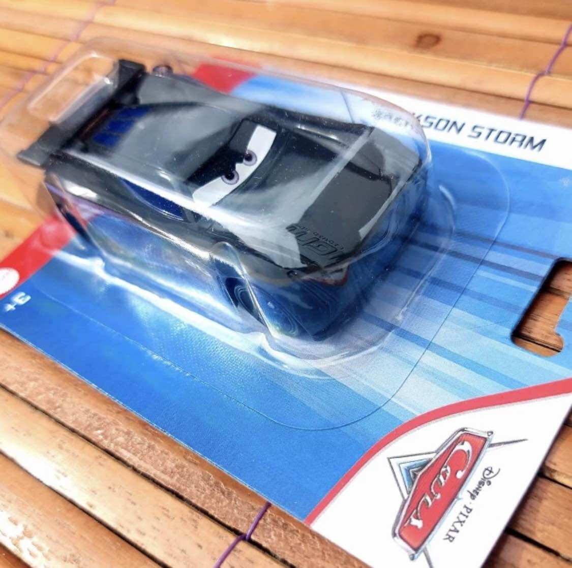 Disney Pixar Cars Original Mattel - Lightning McQueen - Dinoco Cruz ...