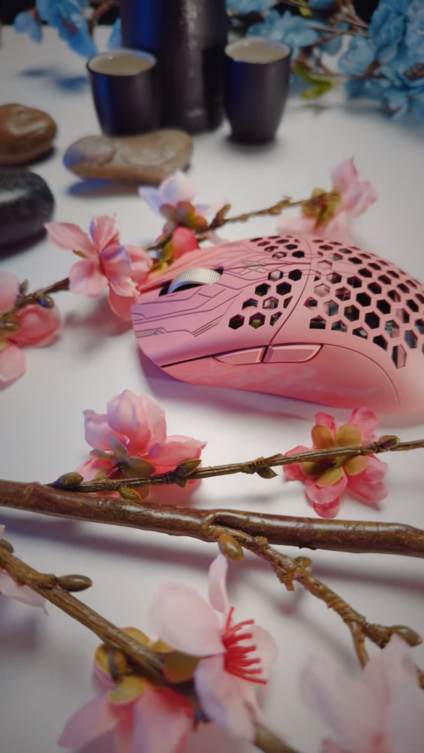 Finalmouse ULX Sakura Medium – Wireless Gaming Mouse [8000Hz/26000