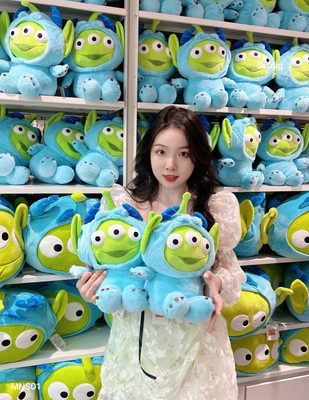 Miniso Aliens 三眼怪公仔 | Lazada