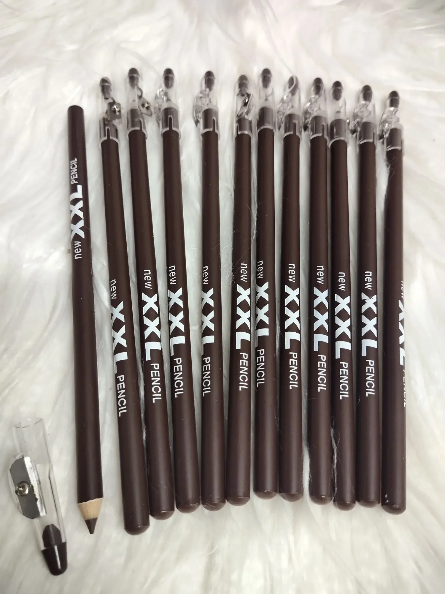 1pcs Xxl EYEBROW PENCIL WITH SHARPENER BROWN COLOUR