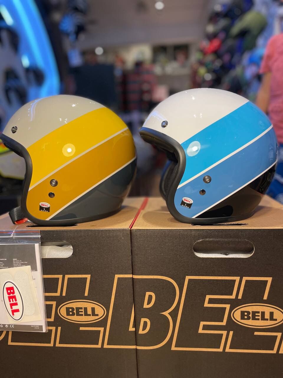 bell helmet custom 500 malaysia (Solid Black) and with dozens of shield and visor accessories available Bell Custom 500 Solid White