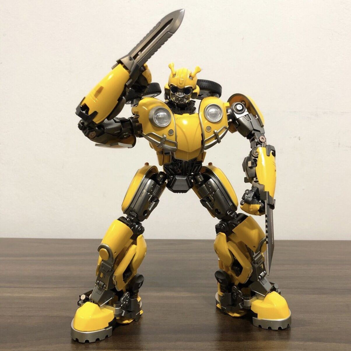 READY STOCK] Cyber Era CE-01 King Bee Knight Bumblebee CE01 Model