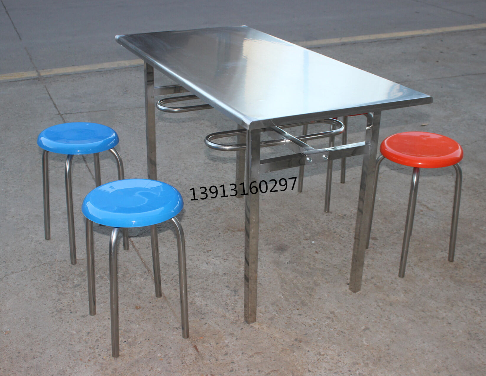 Stainless Steel Canteen Table & Chair 4Seat Split Hanging Stool Table