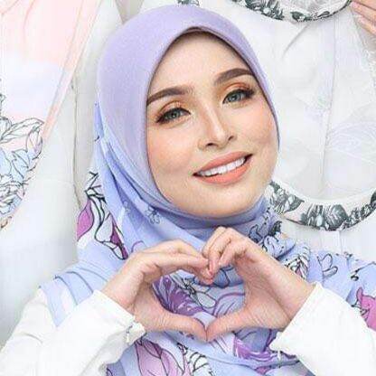 lasheza online hijab