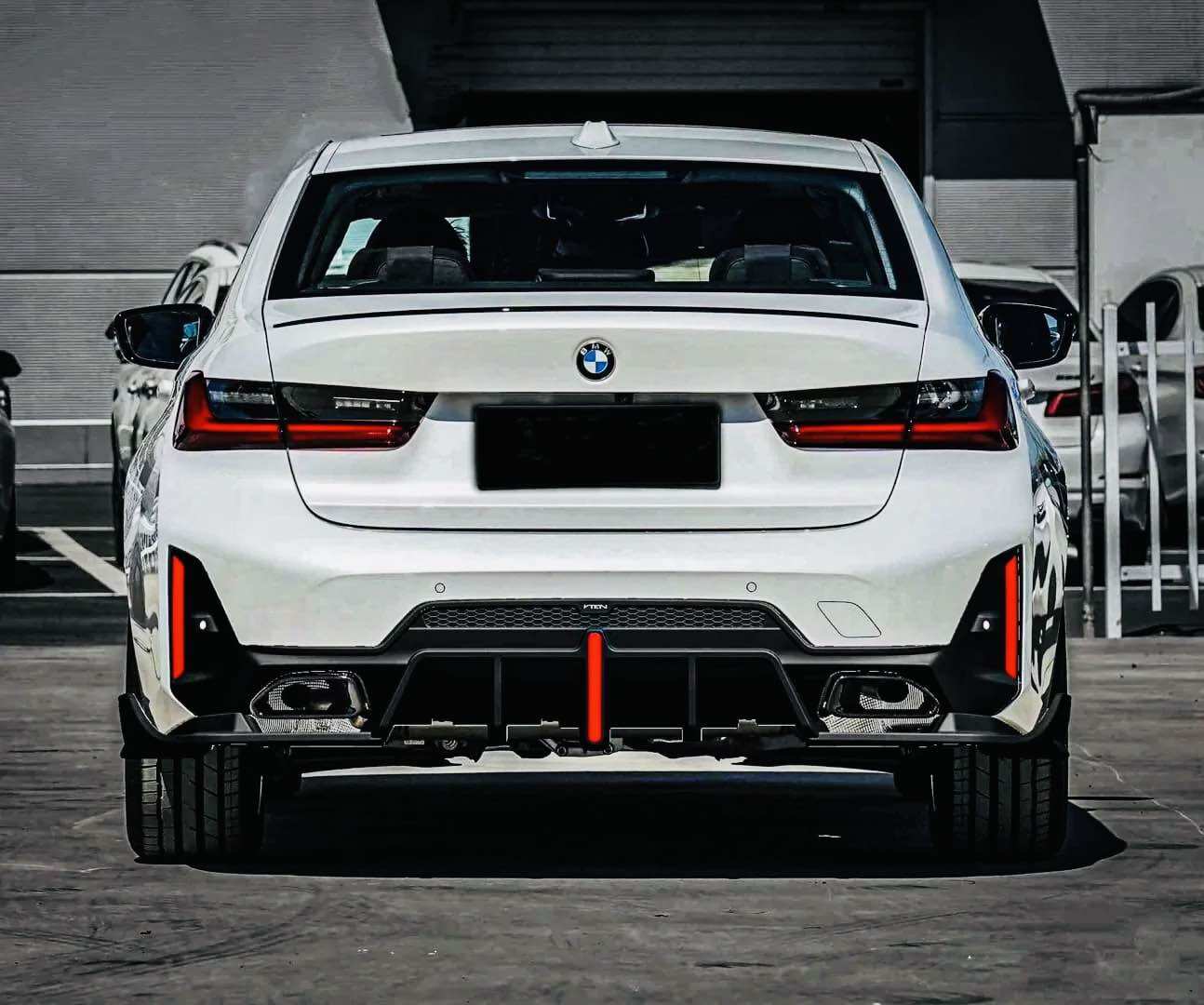 Genuine BMW M Performance Retrofit Gloss Black Rear Diffuser Upper Plate Carbon Fibre Rear Diffuser Under Plate For 4 Series I4 G26 2022 For I4