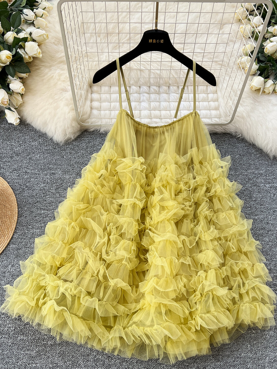 Gentle Fairy Summer 2025 French Vacation Strap Dress Loose Slimming Mesh Puffy Skirt High Waist A-Line Short Sleeve Midi Dress