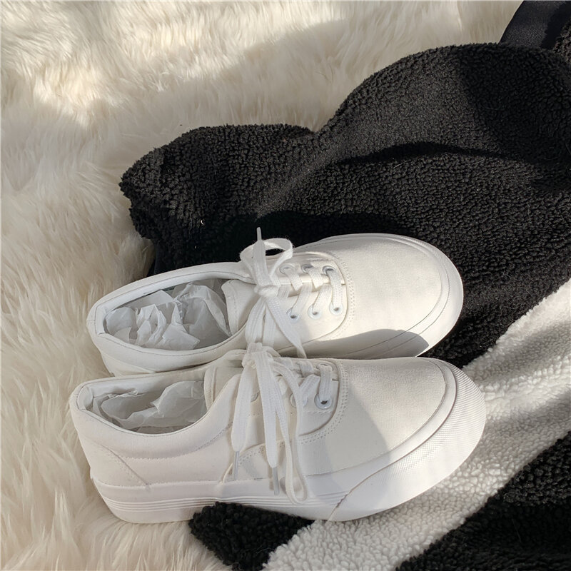 White Shoes Women's Spring 2023 New Arrival Super Hot All-Match Thick Sole Height Increasing Canvas Shoes Women's Fashionable Ins Board Shoes round Toe. 
