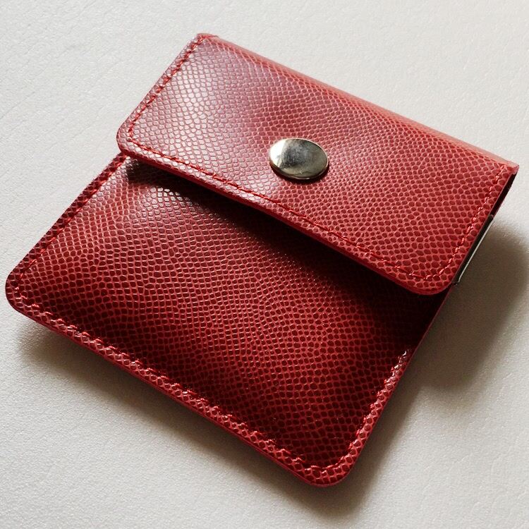 Modern Leather Pocket Ashtray Portable Sealed Smoking Accessory_voghion.com