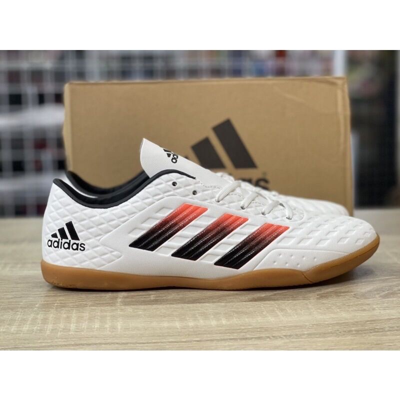 kasut futsal adidas predator