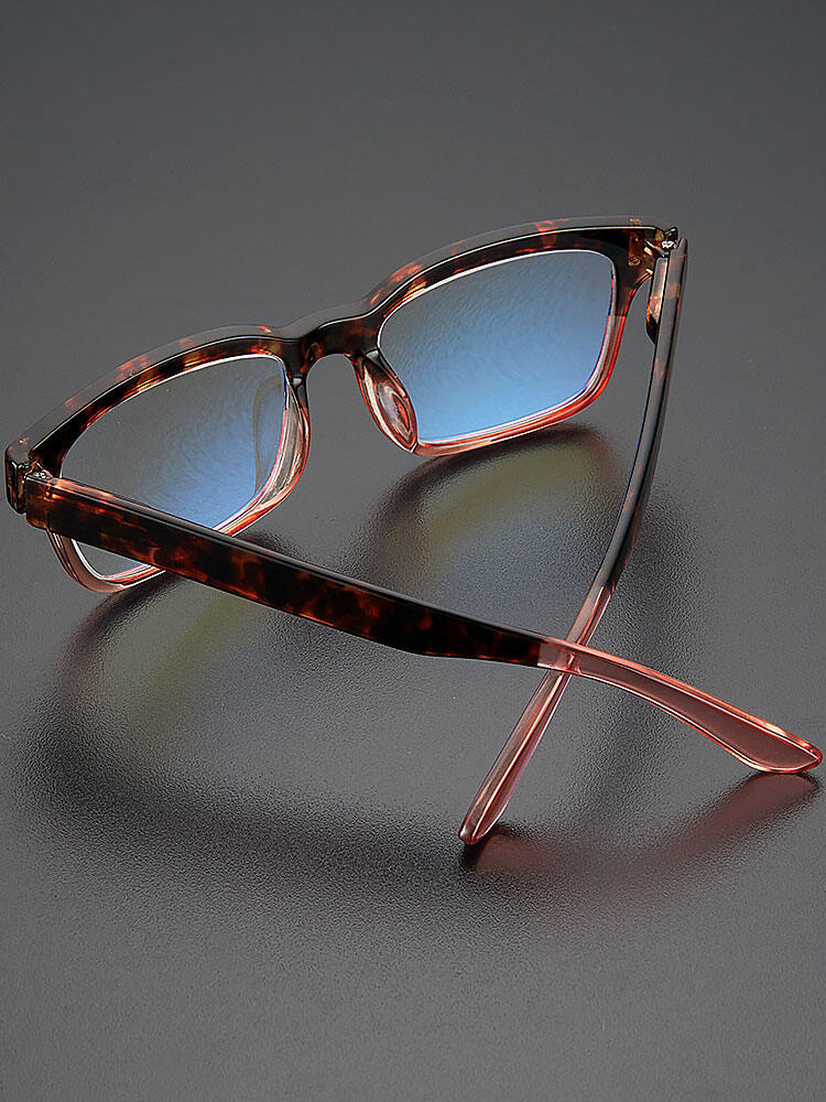 2025 New Fashion Large Frame Reading Glasses Anti Blue Light Fatigue Resistance High Definition Black Frame for Big Face Men And Women. 