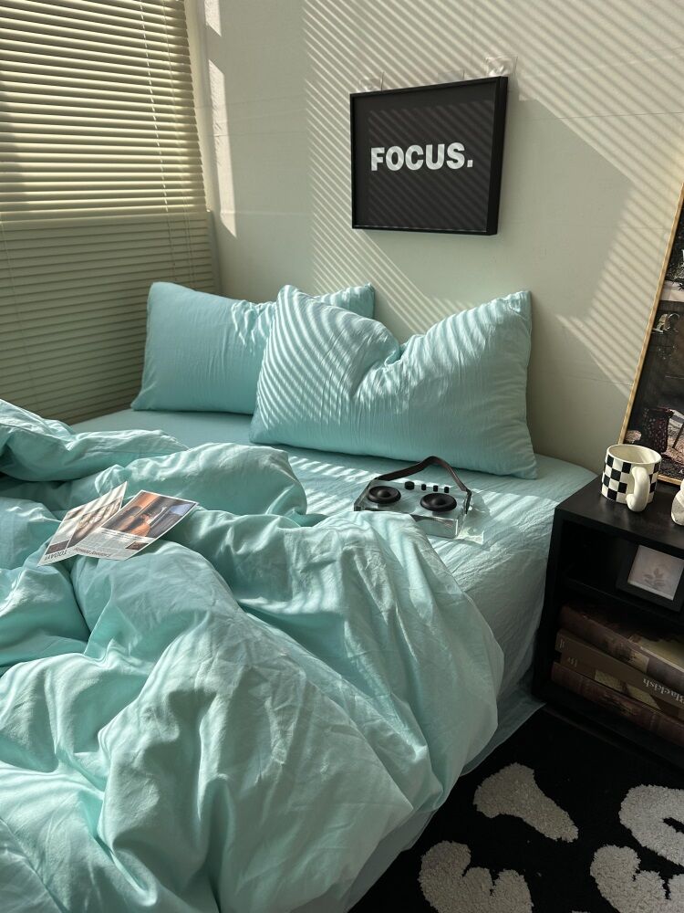Simple Ins Solid Color Macaron Water Blue Washed Cotton Four-Piece Bedding Set Student Dormitory Three-Piece Bed Canopy Harga  145 Ringgit*Penghantaran Percuma