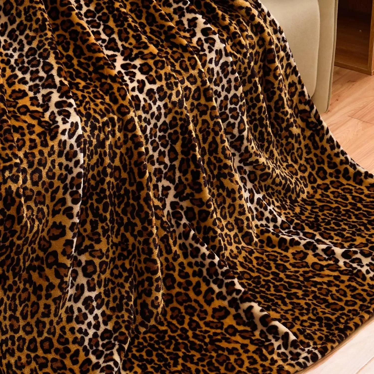 Checkerboard Flannel Throw Blanket Black Orange Cozy Warm Couch Bed Sofa Cover Perfect for Halloween Decor All Seasons