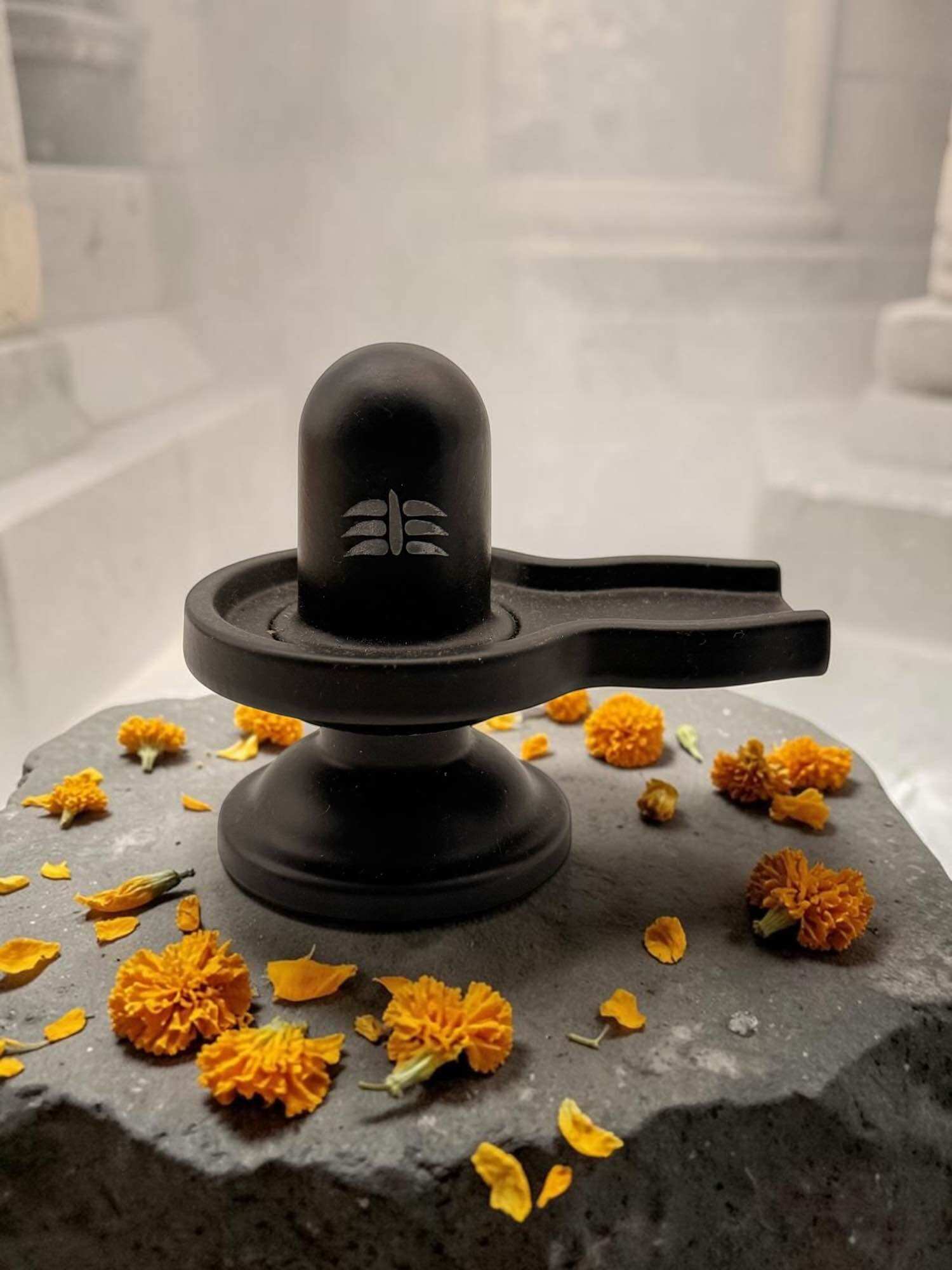 15CM BLACK LINGAM FOR SAAMY MEDAI ALTER HOME DECORATION