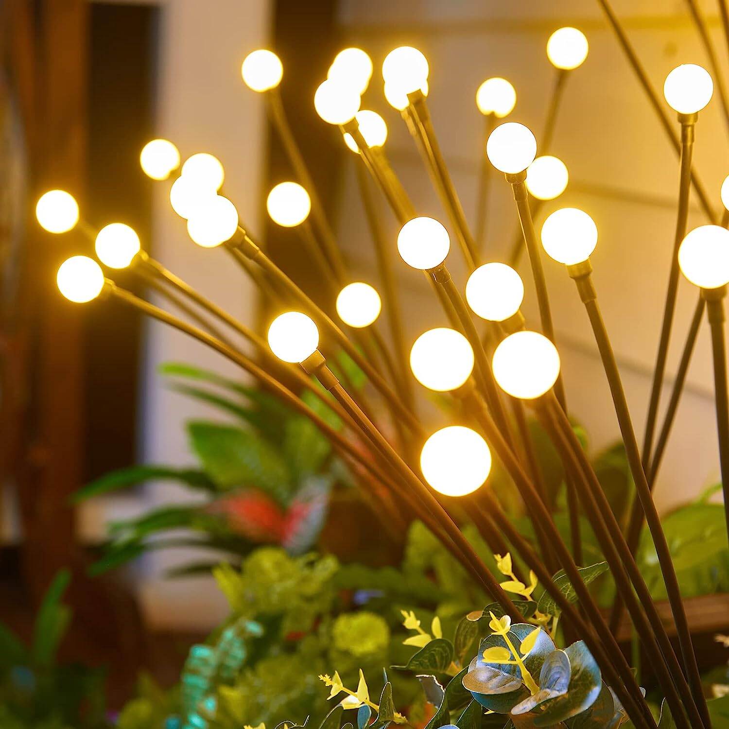 8 LED Solar Garden Lights Powered Firefly Lights Outdoor Waterproof Vibrant Garden Lights for Patio Pathway DecorationWarm