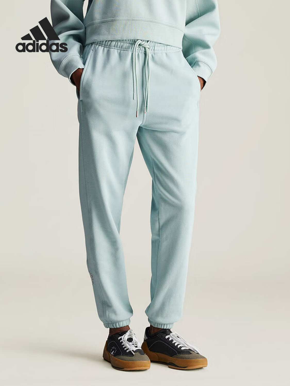 adidas | Simplicity Tapered Cuff Leisure Pants Harga  336 Ringgit*Penghantaran Percuma