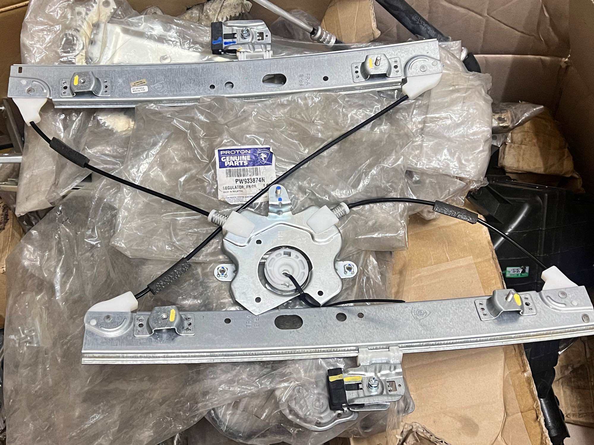 ORIGINAL PROTON IRIZ /PERSONA VVT 2016 POWER WINDOW REGULATOR GEAR