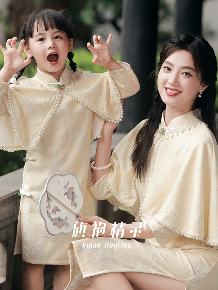 Traditional Chinese Cheongsam Children's Clothing Long Sleeve Toddler Girls' Dress Parent-Child Matching Outfit Winter Warm Harga  117 Ringgit*Penghantaran Percuma