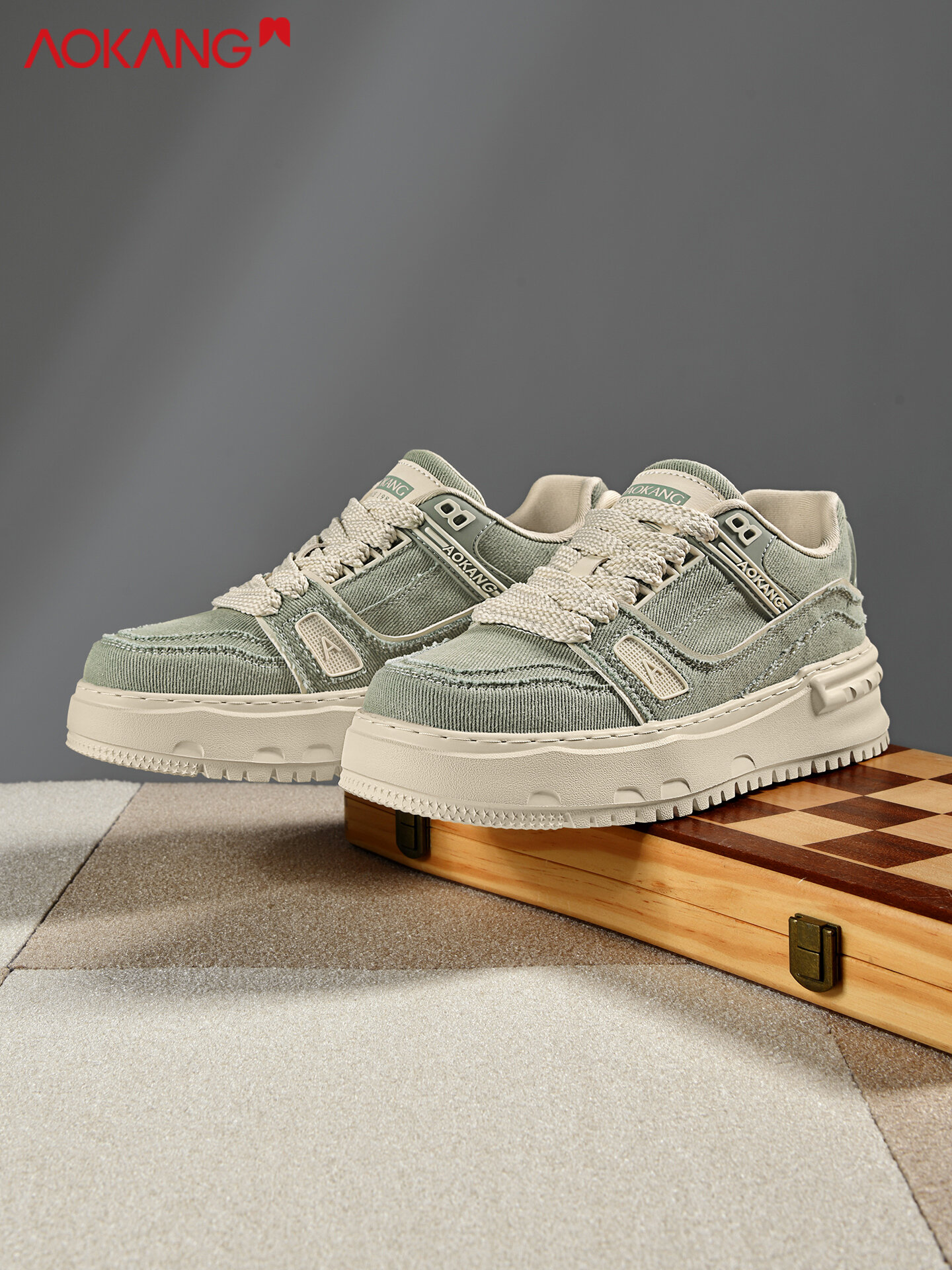 AOKANG | Trendy Men's Fall Canvas Sneakers with Height Increase Harga 225 Ringgit*Penghantaran Percuma