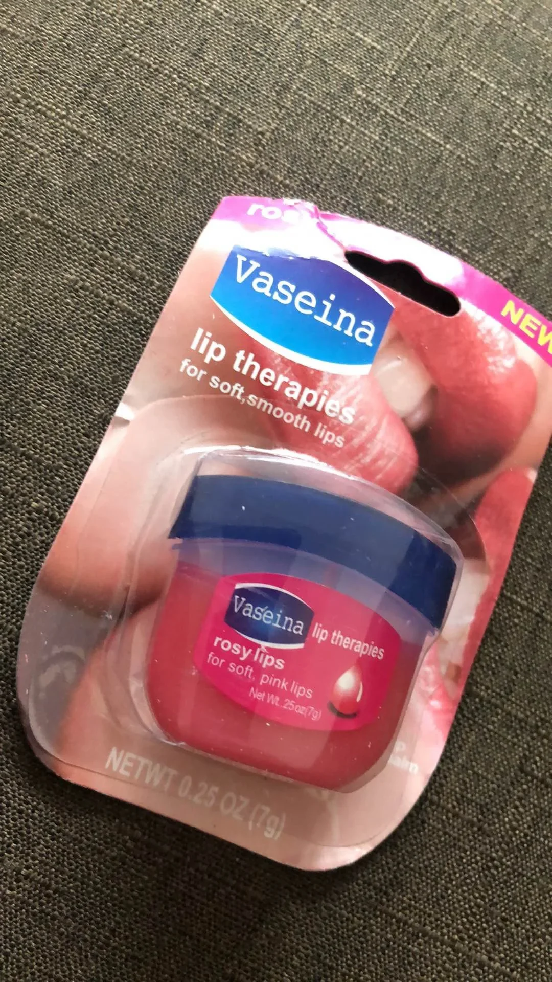 Lip Therapy 7g 【NC】Vaselin Lip Therapy Rosy Lips Balm 7g