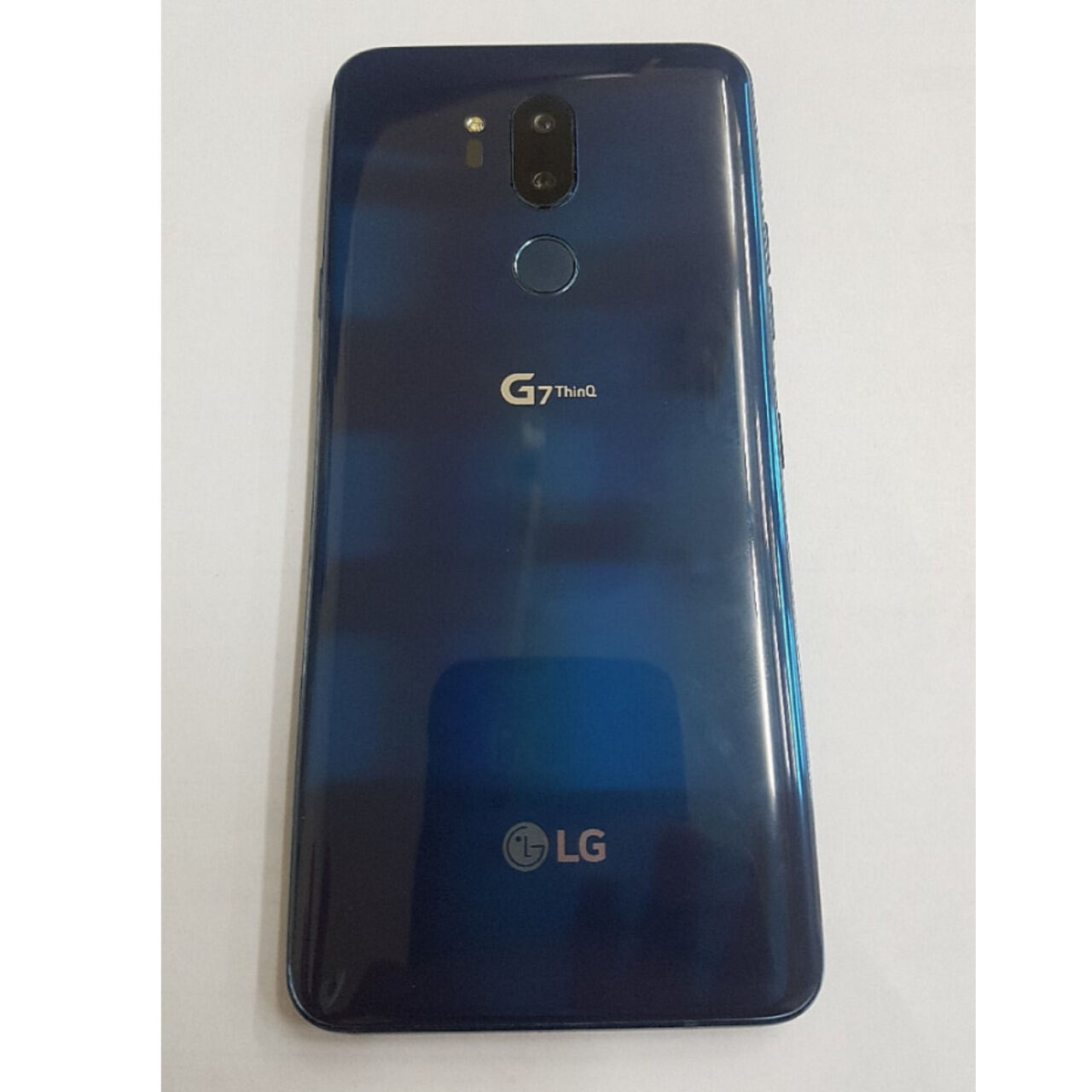 LG G7 ThinQ – 6.1” QHD+ Display | Snapdragon 845 | 4GB RAM + 64GB | Quad DAC | IP68 | Global Unlocked ราคา 2,500 บาท*ส่งฟรี