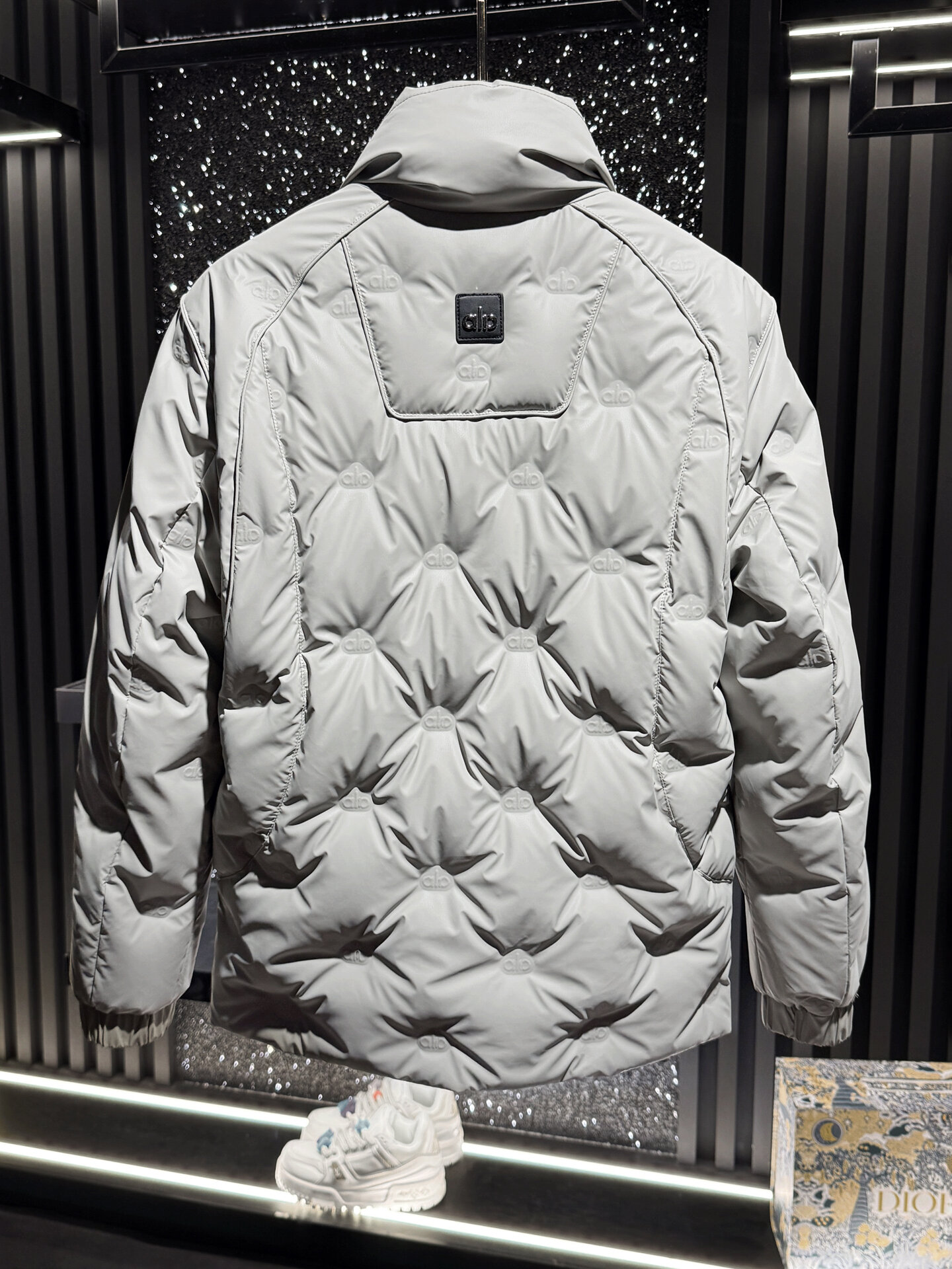 FGD | Warm Trendy Fashionable Men's Winter Quilted Down Jacket - Jenama FGD Harga 323 Ringgit*Penghantaran Percuma