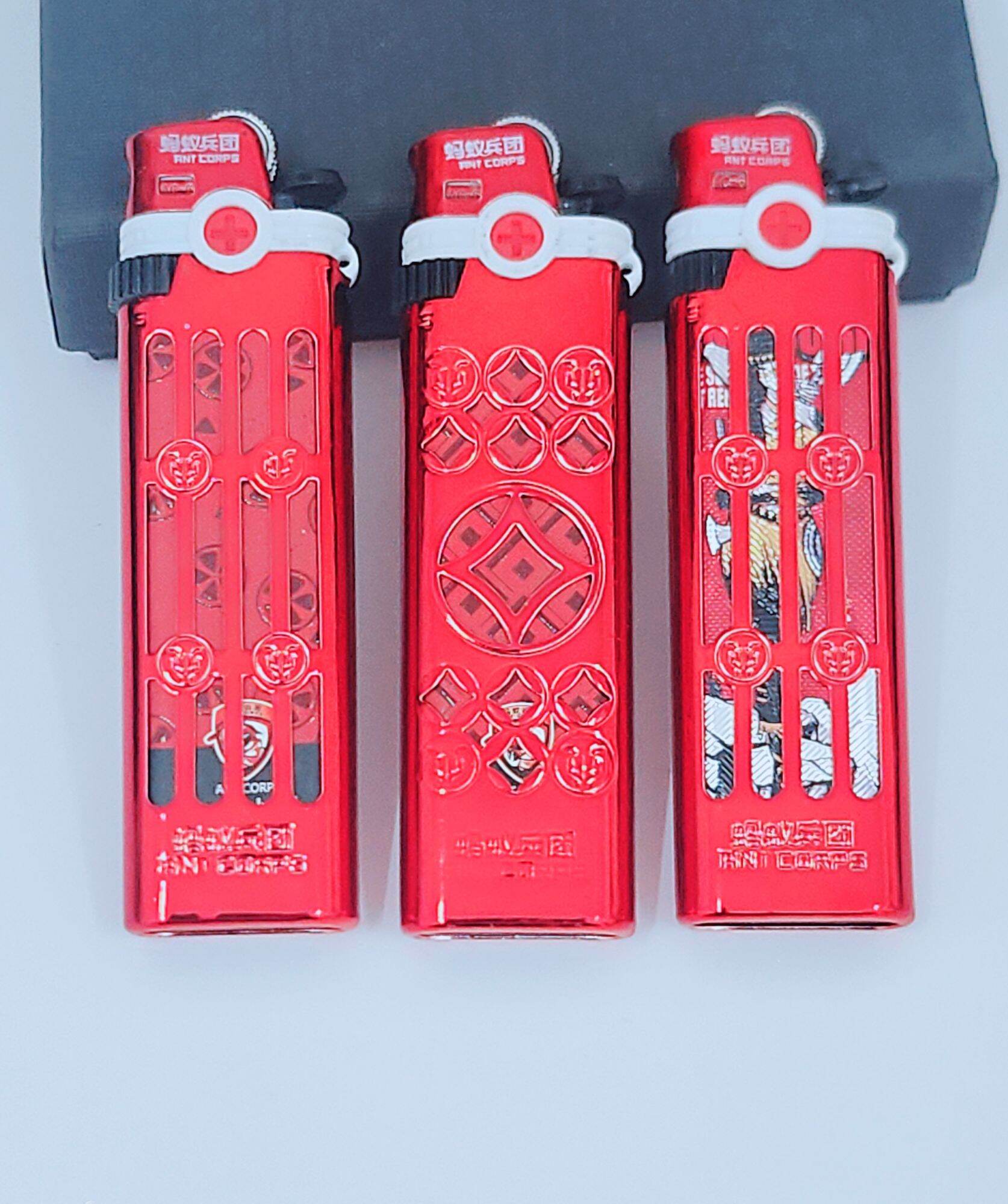 AC6T Red Ant Soft Flame Metal Lighter (Random). 