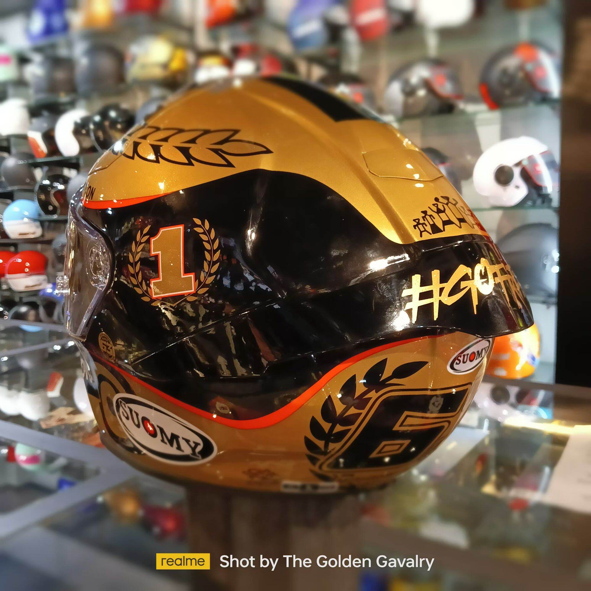 SUOMY SR-GP LTD PECCO WORLD CHAMPION 2022 GOLD L.E FULL FACE