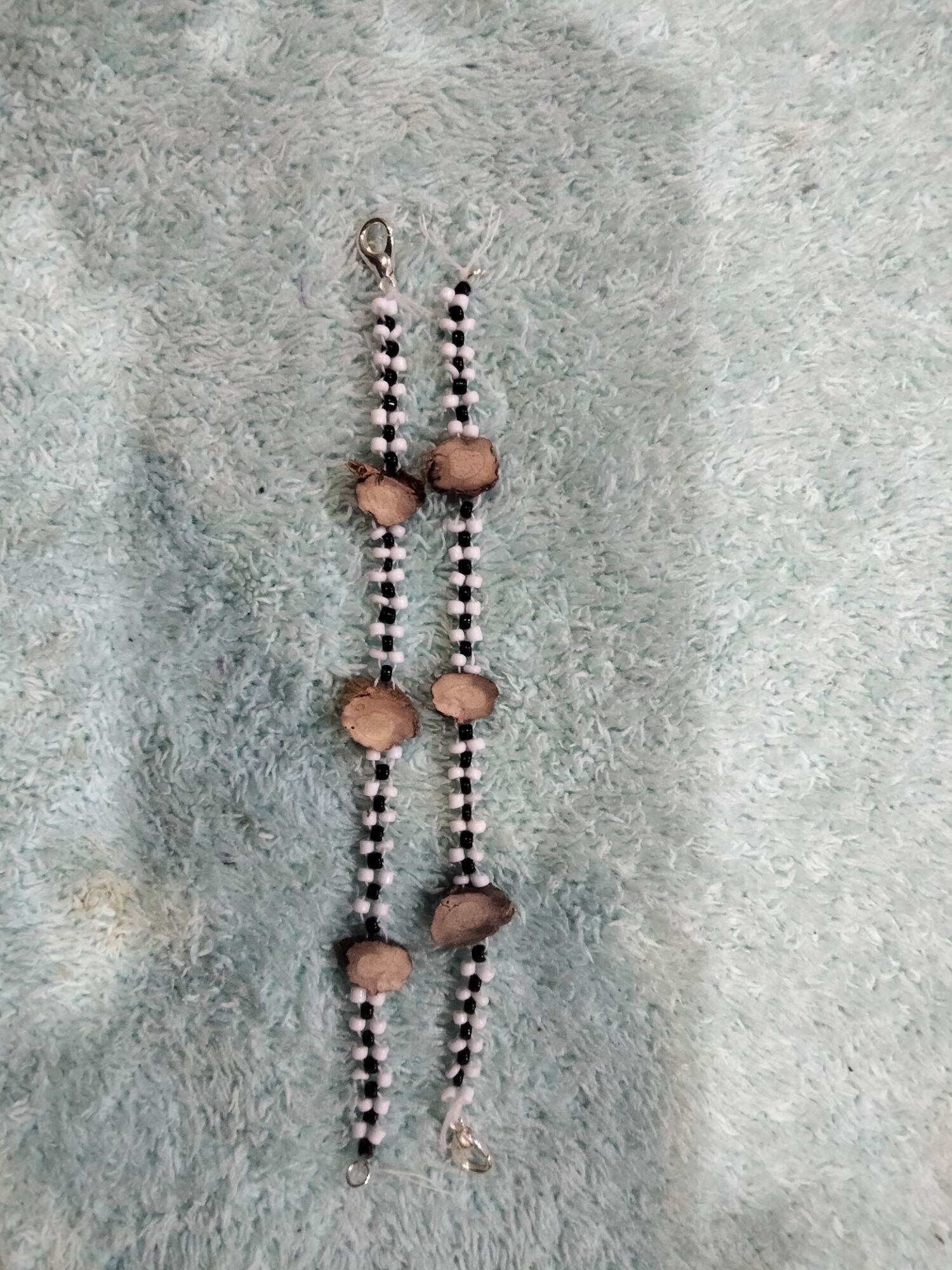 Pyengora Traditional Red Beads Bracelets for Unisex babies, Women | Vasambu  bangles| Combo pack of 2 no | Calamus Sweet flag : Amazon.in: Jewellery