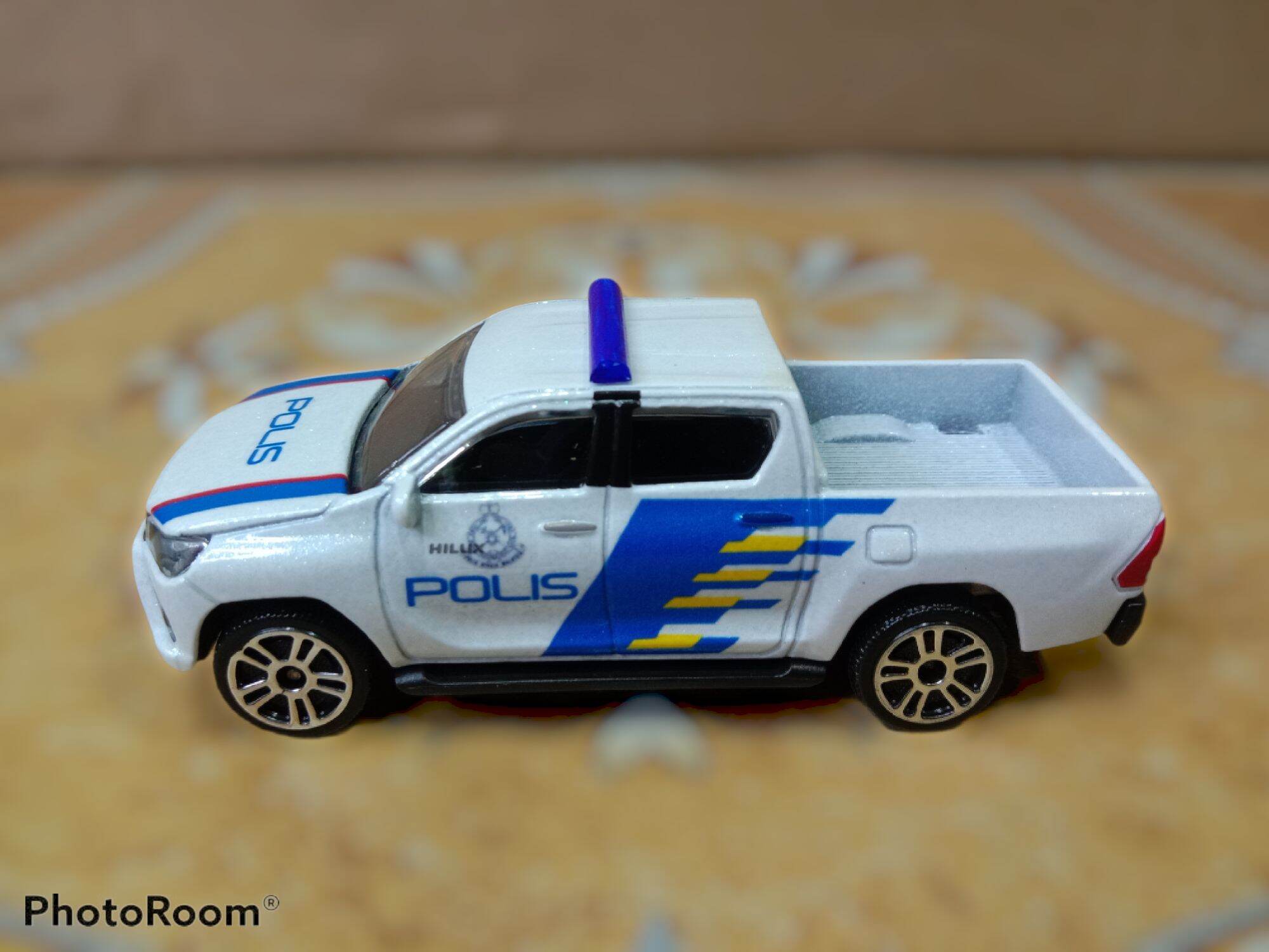 replika toyota hilux POLIS scale 1:64 Majorette v1 ( 091 ) | Lazada