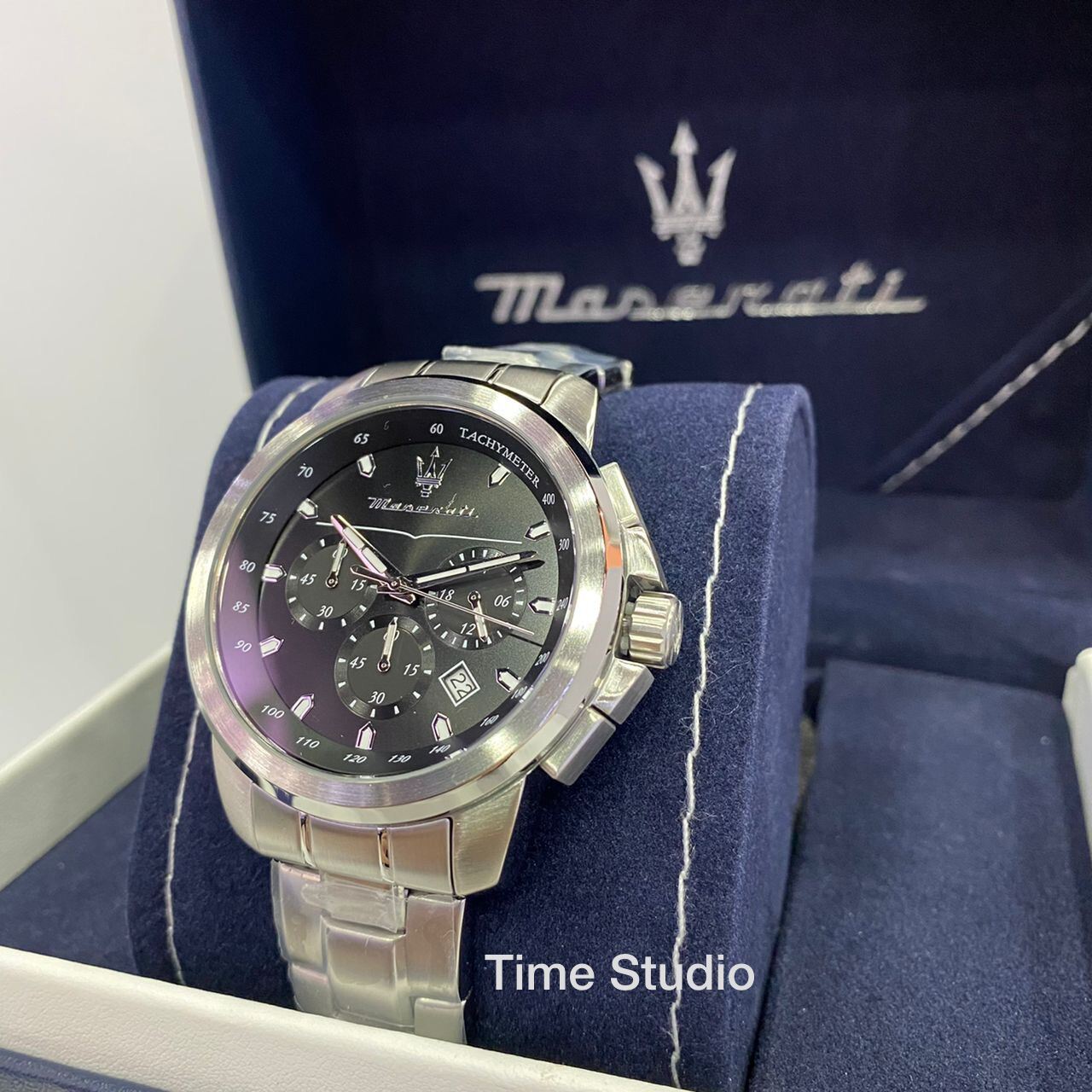 Maserati Successo Men s Stainless Steel Quartz Chronograph Watch