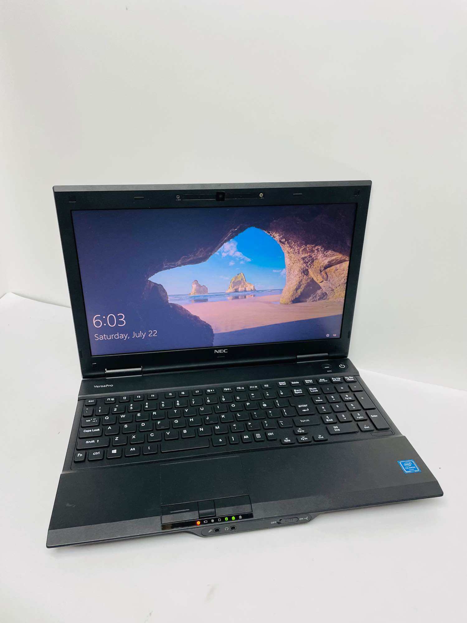 Toshiba Dynabook B55/A Core i3-6100 Processor 2.30GHZ Ram 8GB SSD