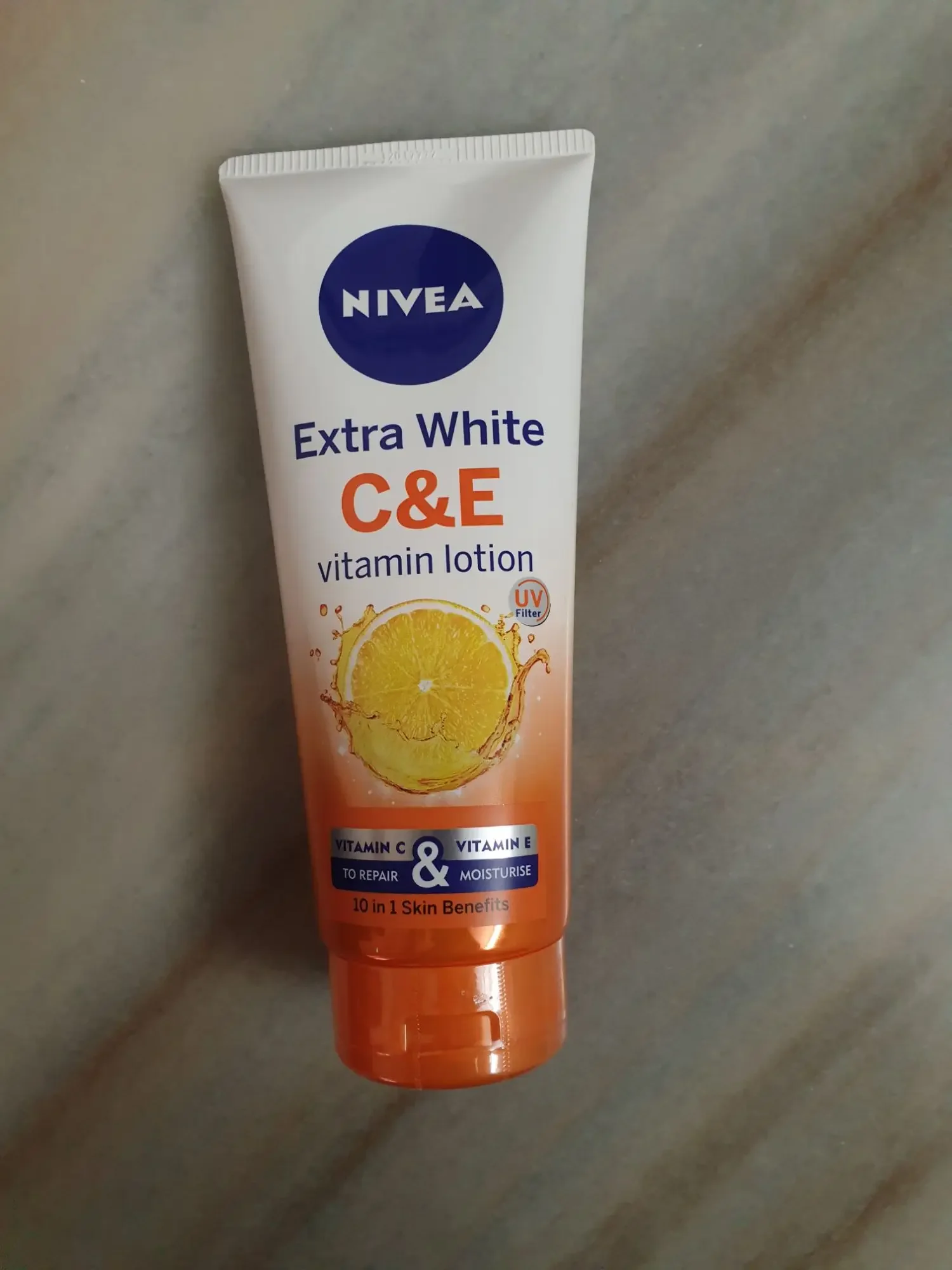 NIVEA Body Lotion - Extra White C&E Vitamin Lotion 320ml