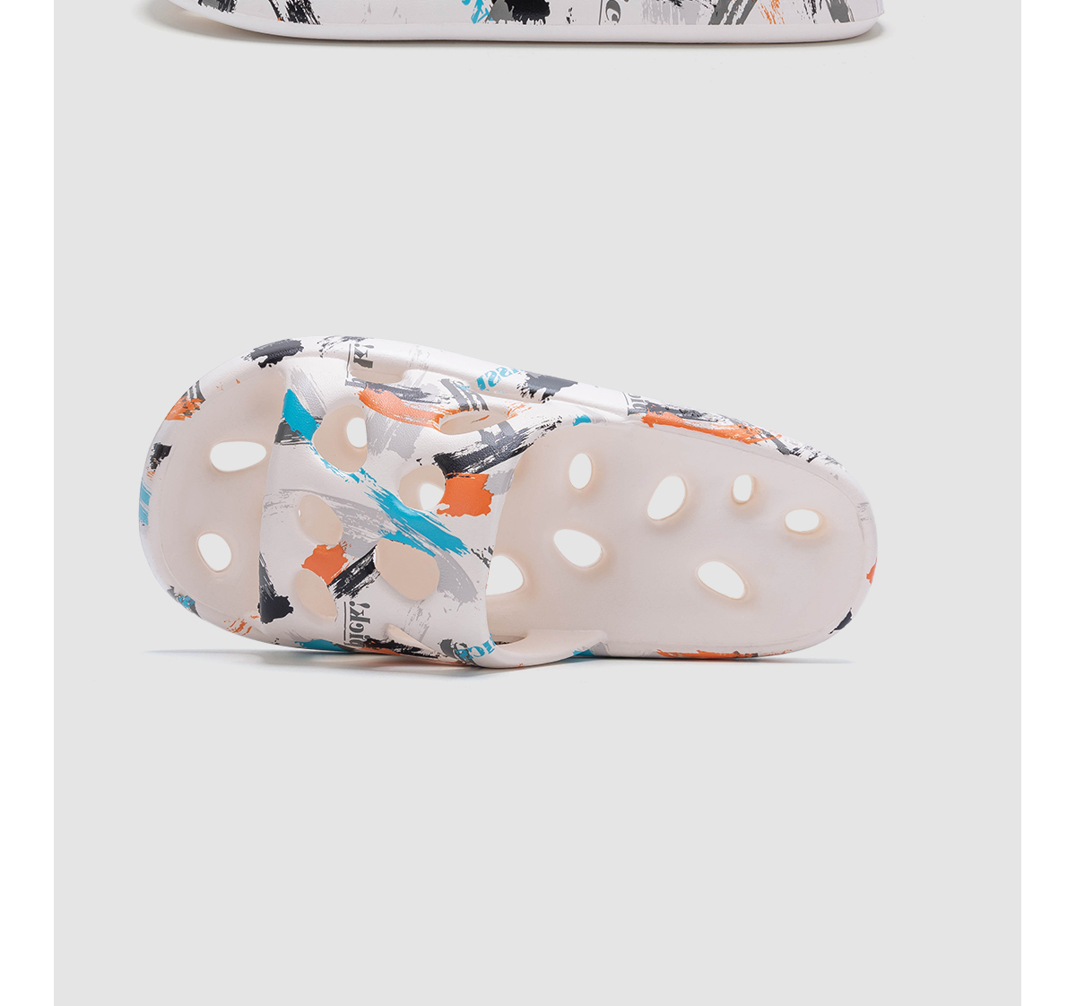 Anti-slip Deodorant Bathroom Slippers For Home And Garden_voghion.com