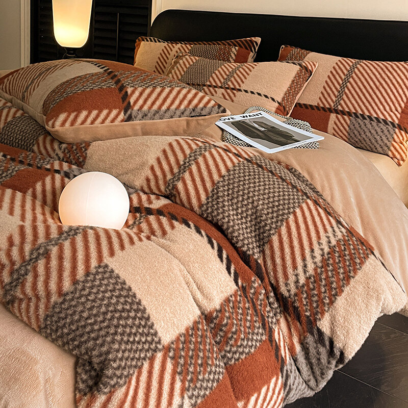 Thickened Milk Velvet Four-Piece Set for Men Winter Warm Bedding Striped Plaid Duvet Cover Traditional American Style Active Printing Harga  216 Ringgit*Penghantaran Percuma