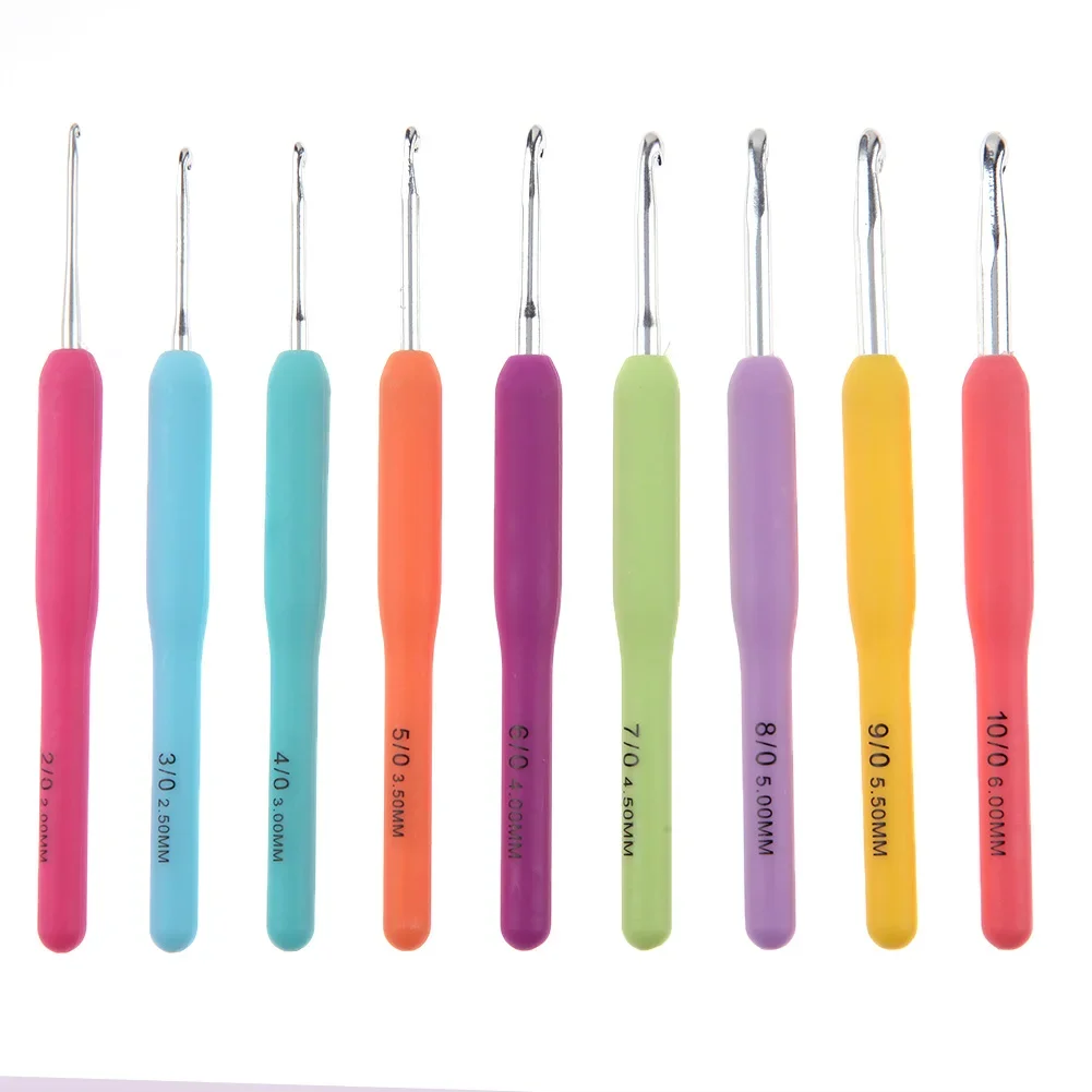 Crochet Hooks Kits Soft Handle Crochet Needles Yarn Weave Knitting Needles Set DIY Weaving Tool