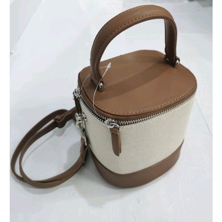 contrast crossbody women bag. 