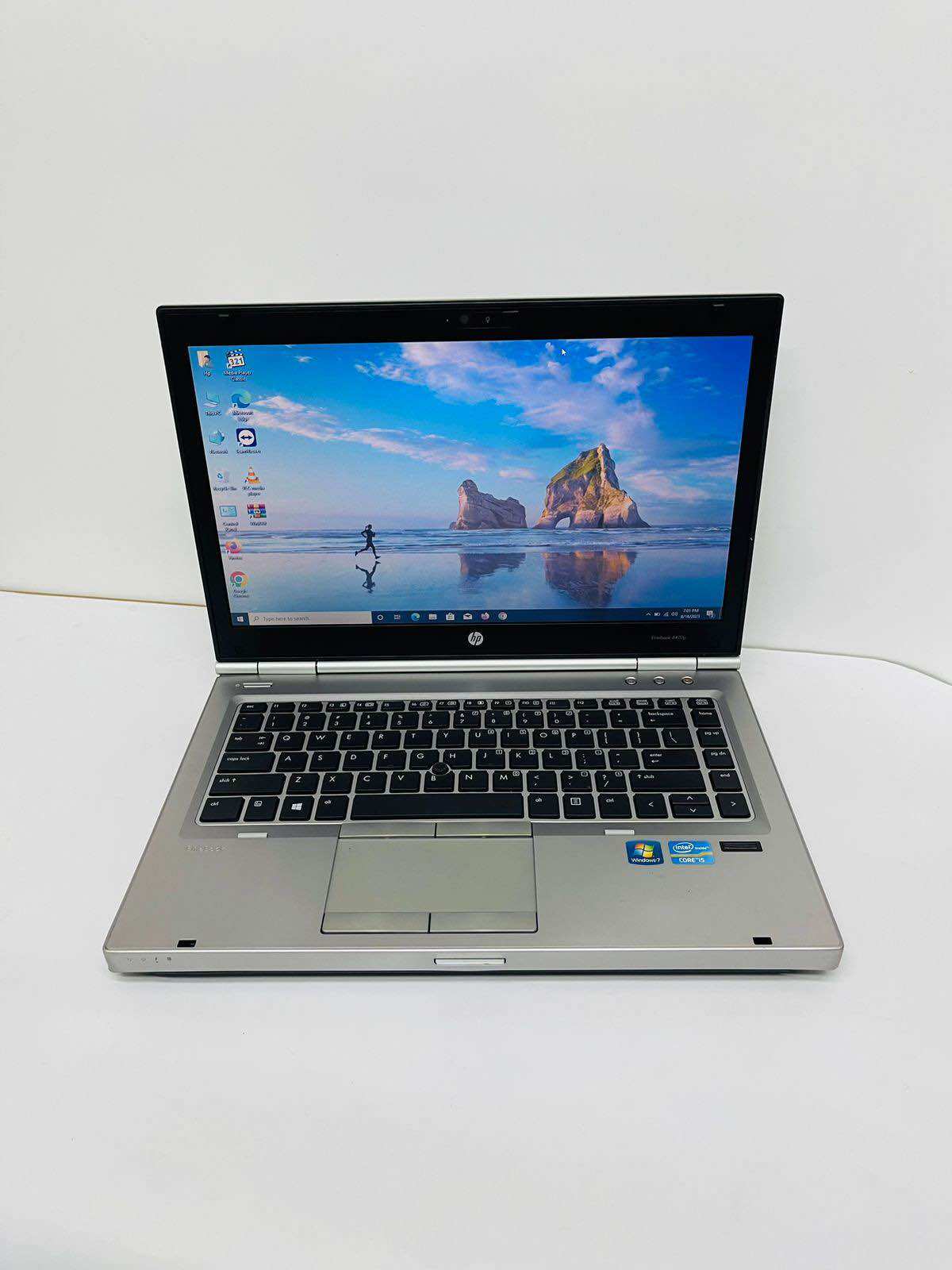 Toshiba Dynabook B55/A Core i3-6100 Processor 2.30GHZ Ram 8GB SSD