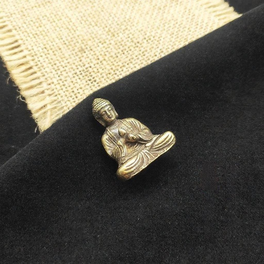 Miniature Sitting Guanyin Buddha Statue