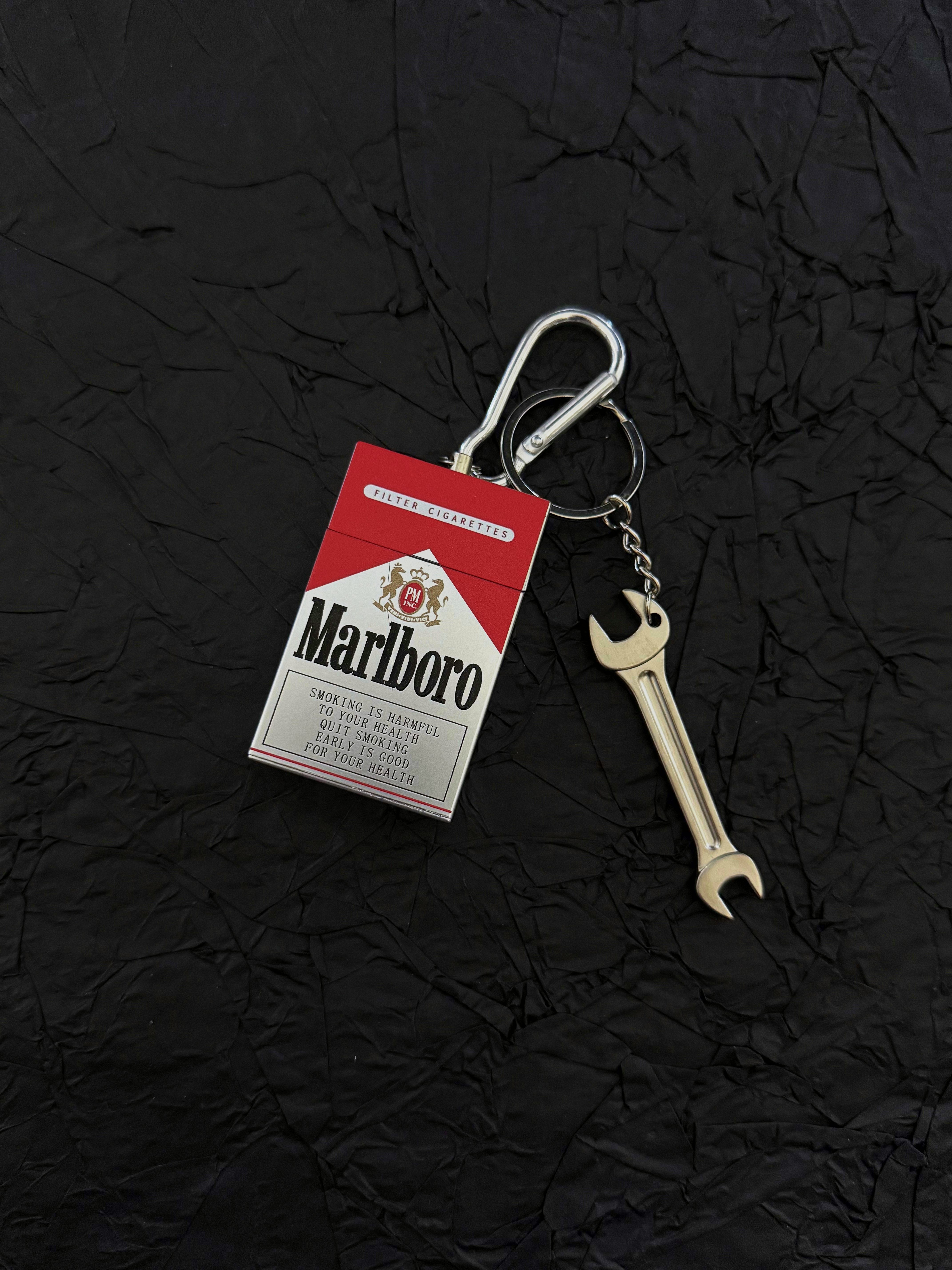 Portable Mini Ashtray Keychain Bag Pendant Smoking Accessory_voghion.com